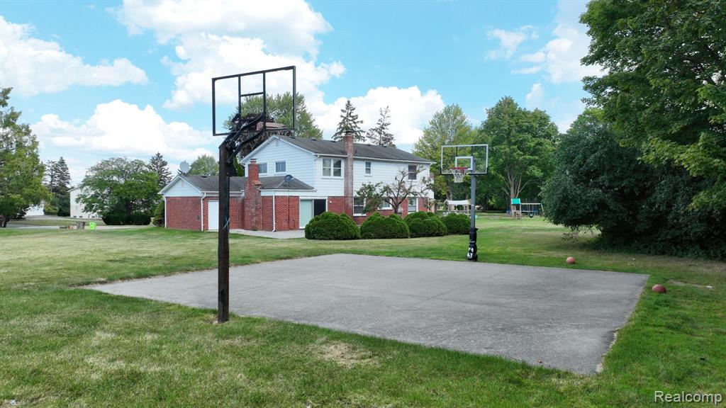 4185 Pinehurst Court, West Bloomfield, MI — Photo 52
