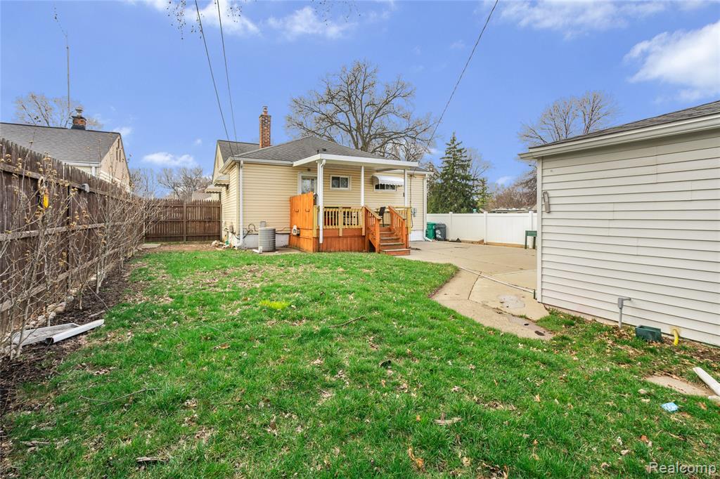 31344 Rosslyn Avenue, Garden City, MI — Photo 23