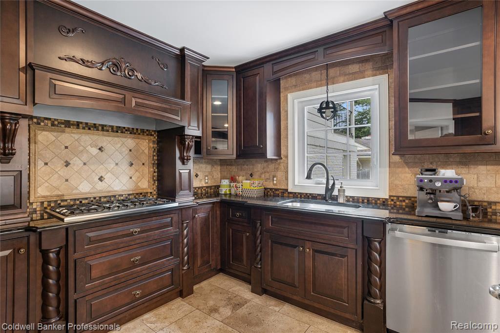 56 Oxford Road, Grosse Pointe Shores, MI 48236 — Photo 18