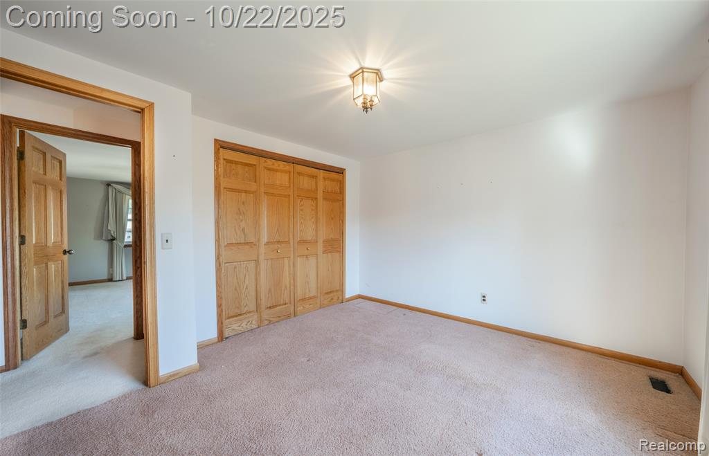 3996 Araby Court, Highland, MI 48356 — Photo 77