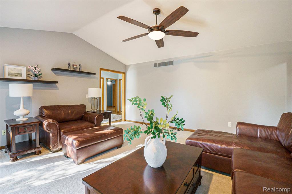 845 HEMINGWAY Road, Lake Orion, MI 48362 — Photo 6