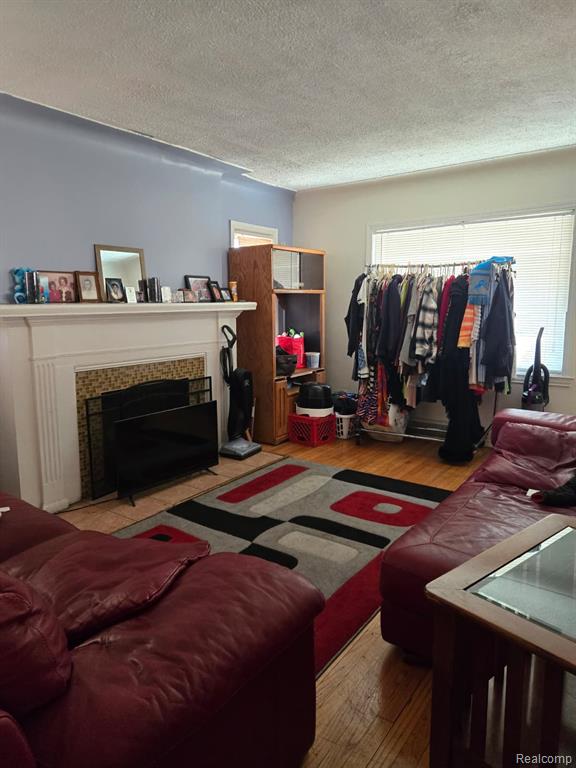 15871 Tracey Street - Photo 5