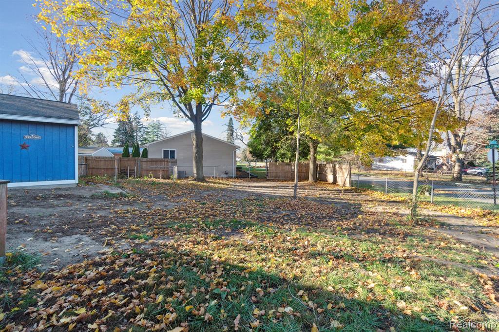 324 EAST Street, Holly, MI 48442 — Photo 30