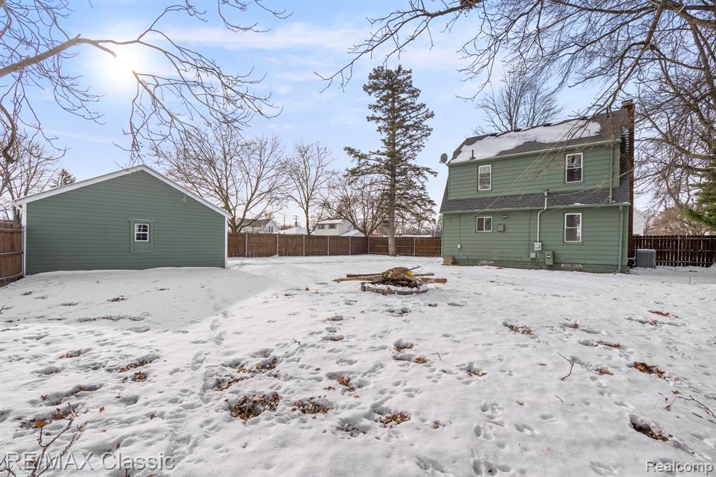 4433 Elizabeth Street, Wayne, MI 48184 — Photo 12