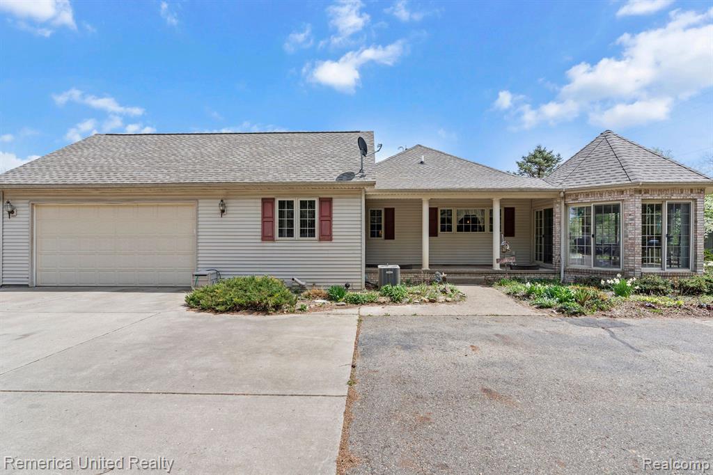 5069 BELL OAK Road, Webberville, MI 48892 — Photo 3