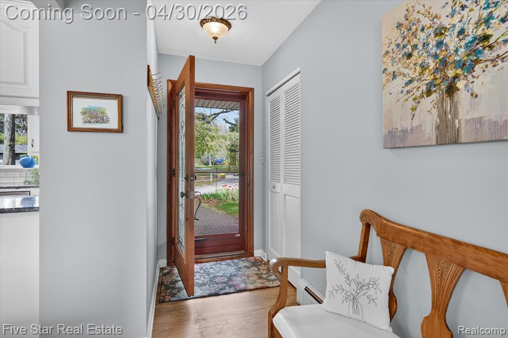 630 Sunset, White Lake, MI 48383 — Photo 6
