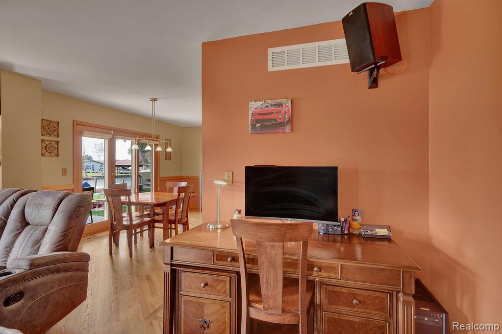 7277 Cardinal Street, Algonac, MI 48001 — Photo 16