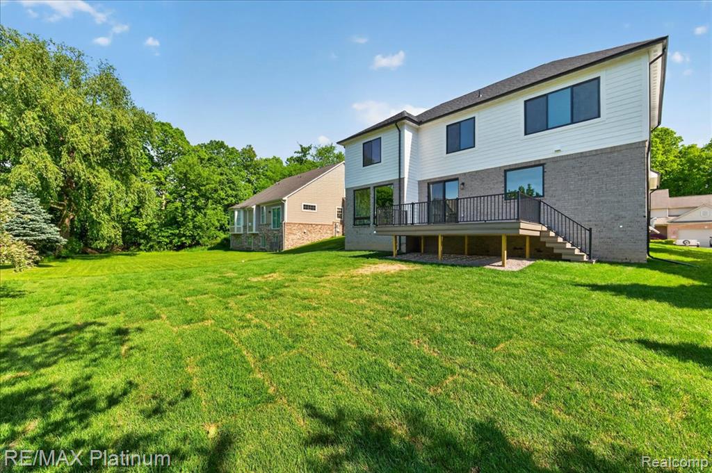 1309 Walloon Way, Orion, MI — Photo 3