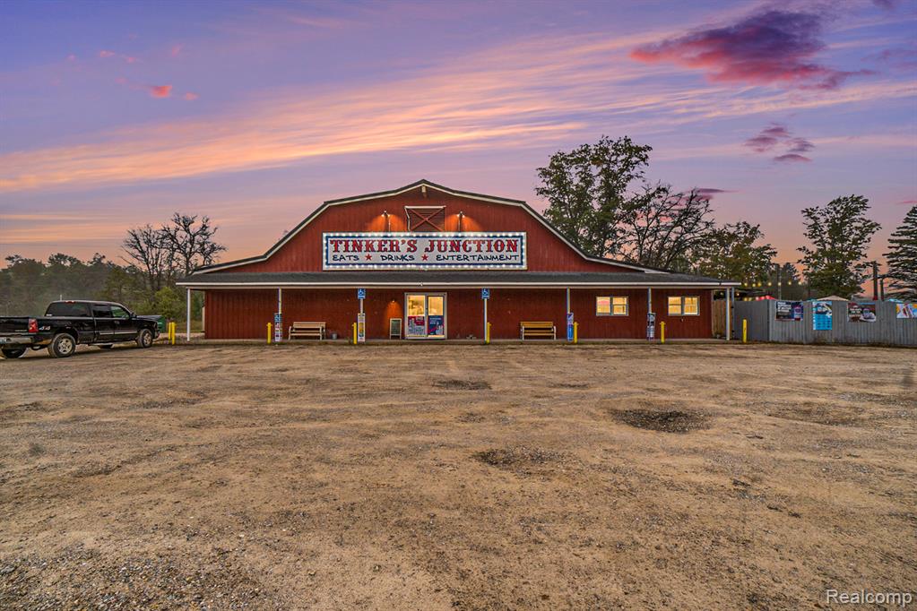 6811 W M 72, Grayling, MI 49738 — front exterior