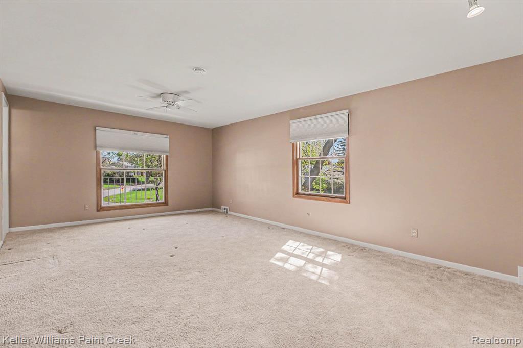 914 Croydon Road, Rochester Hills, MI 48309 — Photo 10