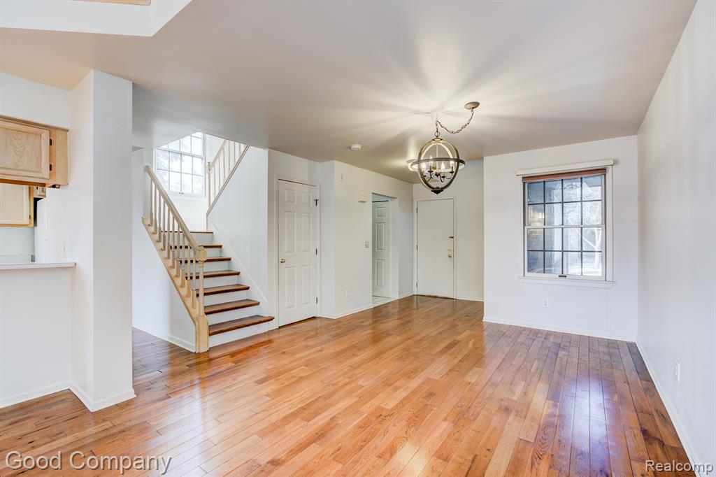 45293 HORSESHOE Circle, Canton, MI 48187 — Photo 17