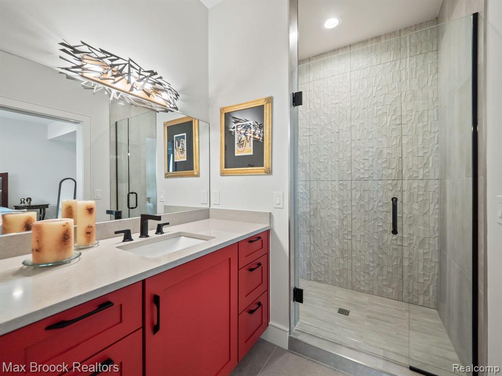 4890 Charing Cross Road, Bloomfield Hills, MI 48304 — Photo 37