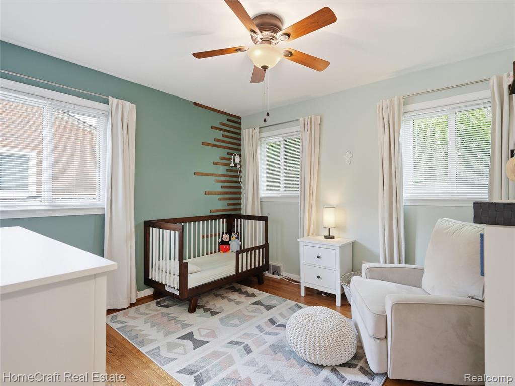 9338 FLORIDA Street, Livonia, MI 48150 — Photo 18