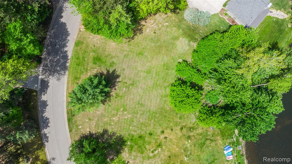 9076 Pineview Lake Court, Linden, MI 48451 — Photo 9