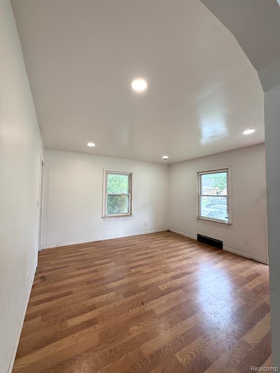 9536 Plainview Avenue, Detroit, MI 48228 — Photo 3