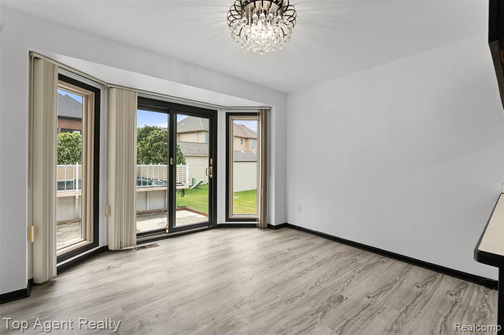 40363 Denbigh Drive, Sterling Heights, MI 48310 — Photo 10