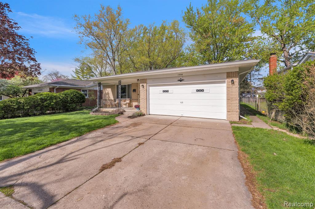 17836 Poplar Street, Riverview, MI 48193 — Photo 15