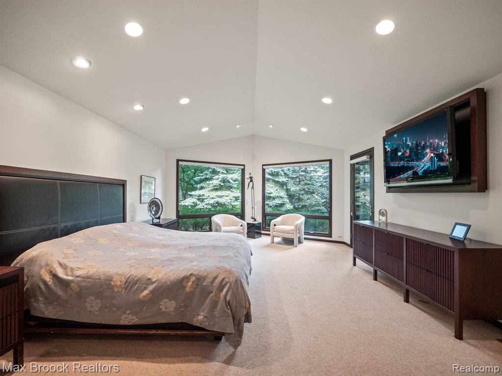 7448 STONY RIVER Court, Bloomfield Hills, MI 48301 — Photo 37