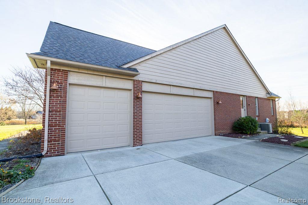 8786 COUNTRY MANOR Drive, Bruce, MI 48065 — Photo 43