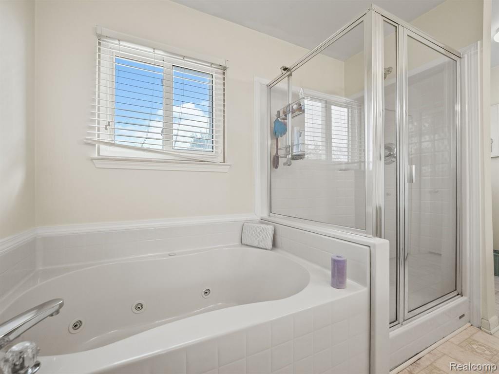 13713 Milton Drive, Belleville, MI 48111 — Photo 34