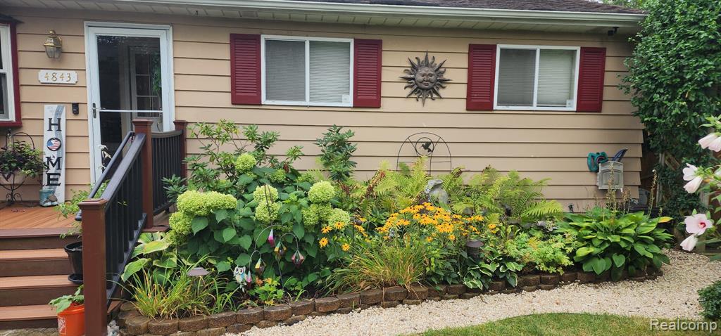 4843 Gilbo Avenue, Waterford, MI 48328 — Photo 40