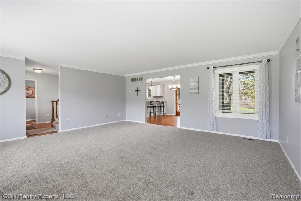 6541 Springfield Lane, Clarkston, MI — Photo 7