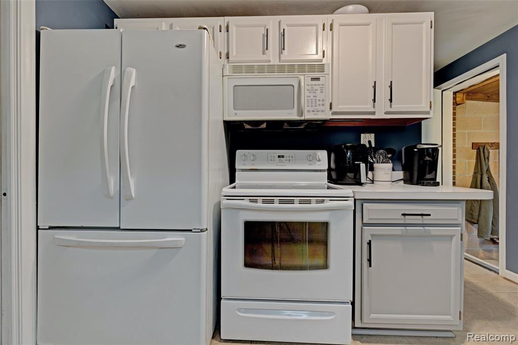 4127 N State Road, Davison, MI 48423 — Photo 12