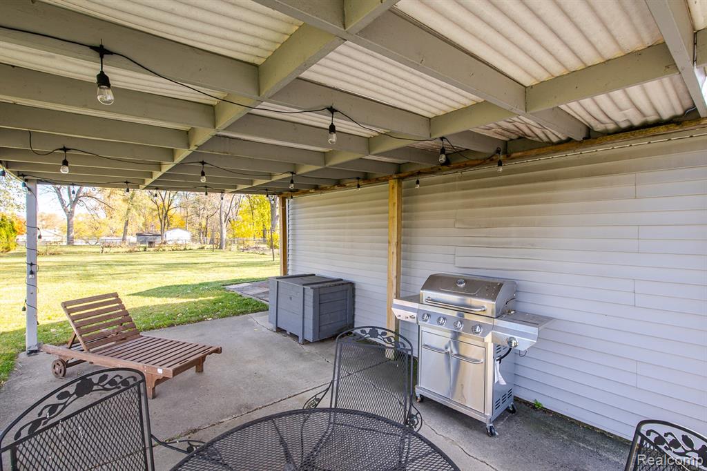 44084 Utica Road, Utica, MI 48317 — Photo 40