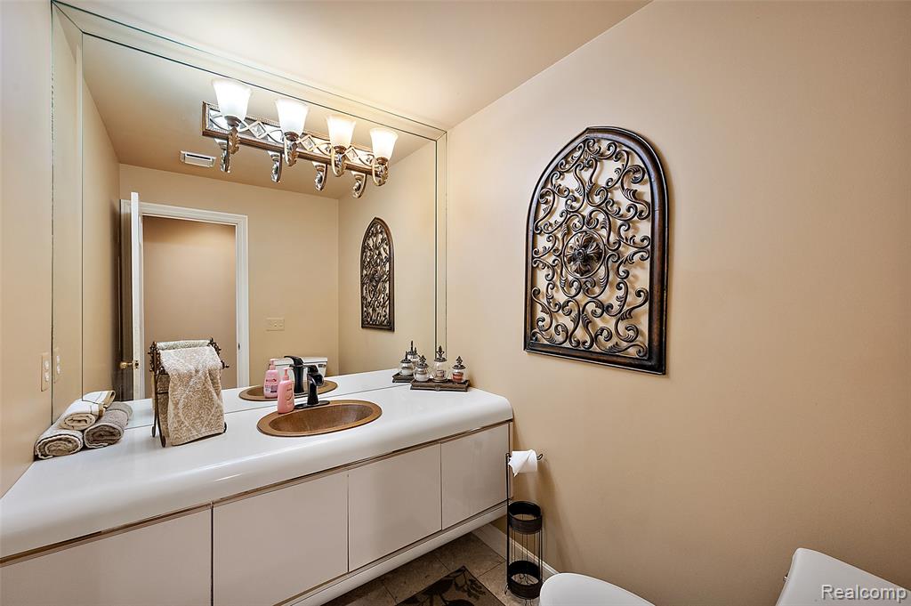 17840 Christine Boulevard N, Clinton Twp, MI 48038 — Photo 47