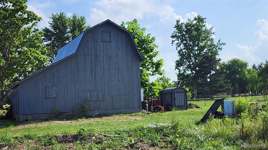 31671 School Section Road, Richmond, MI 48062 — Photo 13