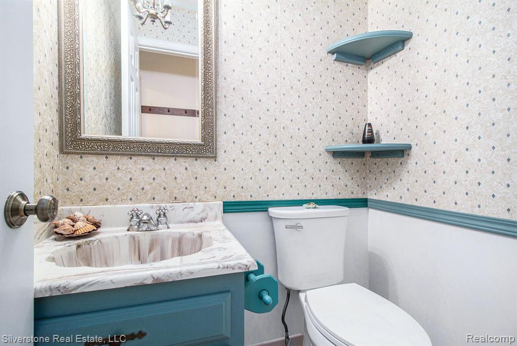 6609 Merrick Drive, Troy, MI 48098 — Photo 12