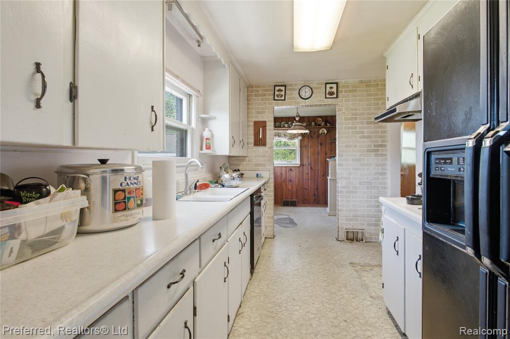 860 Palmer Street, Plymouth, MI 48170 — Photo 8