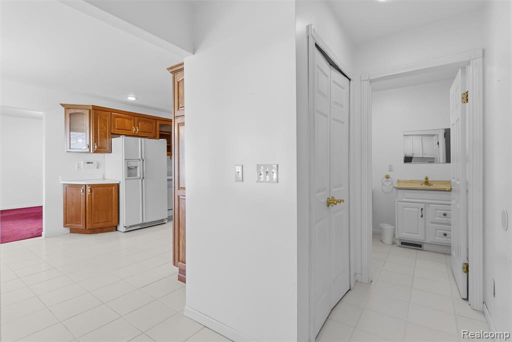 2363 Willowdale Drive, Burton, MI 48509 — Photo 24