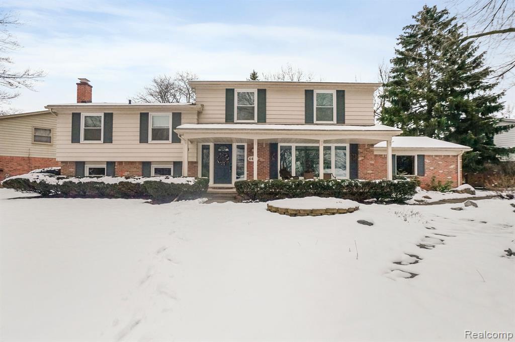 4414 BRANDYWYNE Drive, Troy, MI 48098 — front exterior