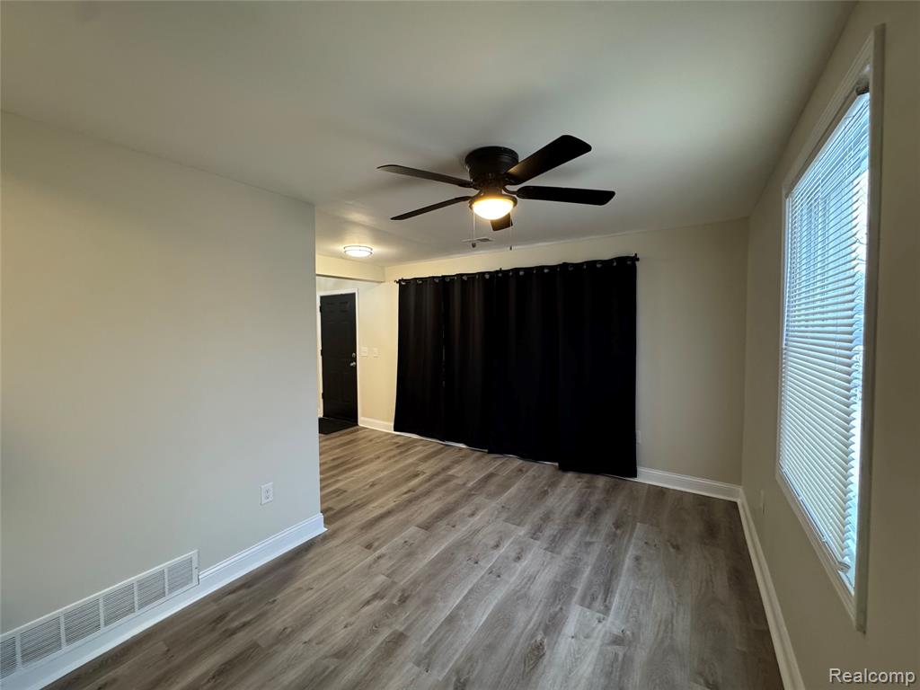 20830 Montrose, Warren, MI 48089 — Photo 11