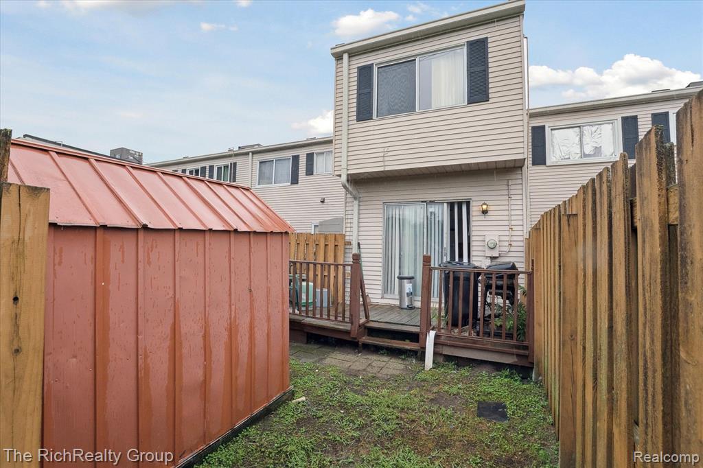 407 Estrada Drive, Belleville, MI 48111 — Photo 15
