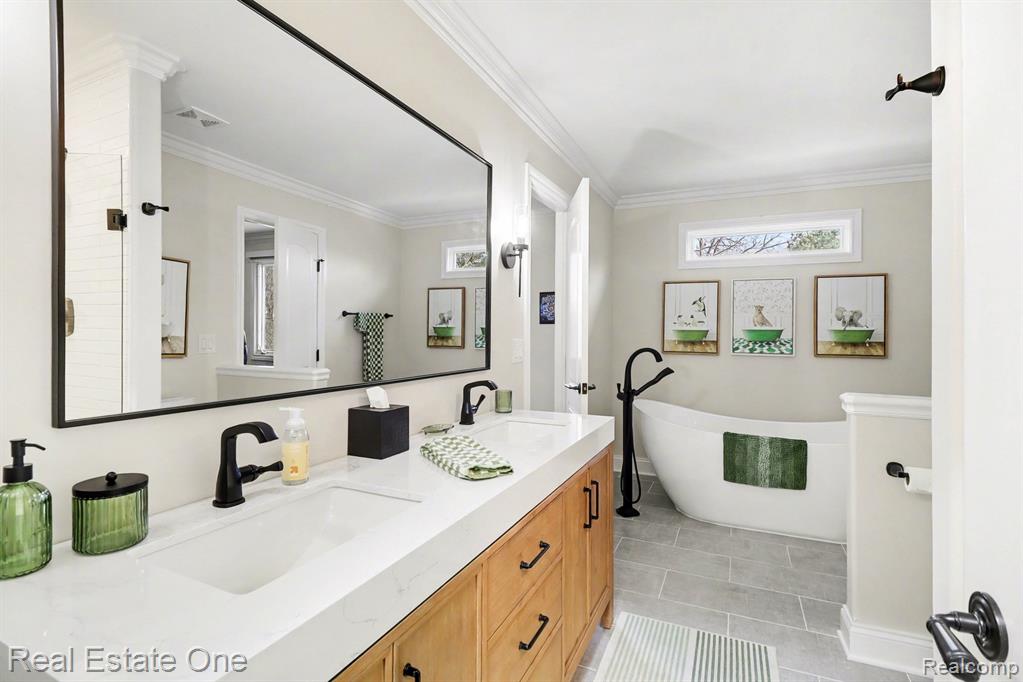 960 Hill Hollow Lane, Milford, MI 48381 — Photo 32