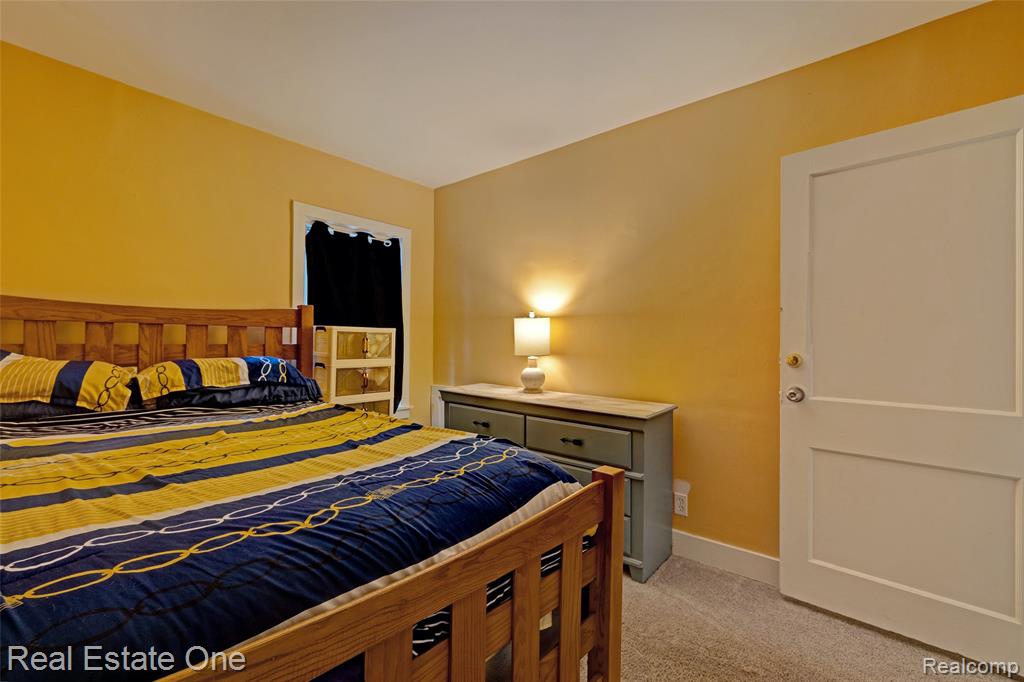 8247 Miller Road, Swartz Creek, MI 48473 — Photo 12
