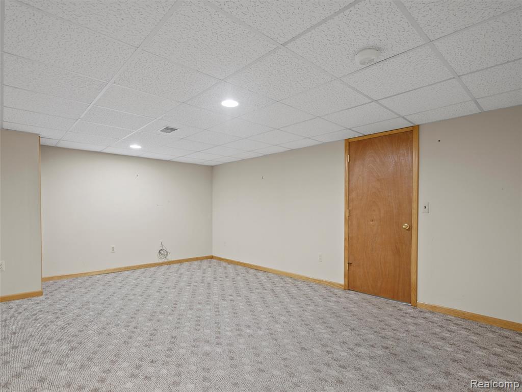 5716 Victory Circle, Sterling Heights, MI 48310 — Photo 21