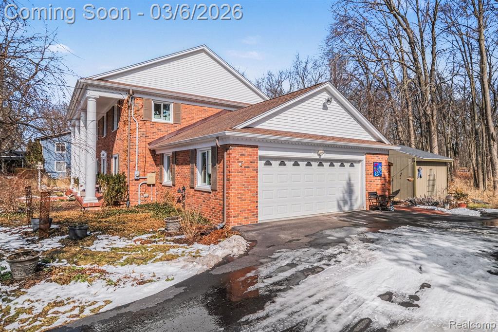 9667 Burning Tree Drive, Grand Blanc, MI 48439 — Photo 34