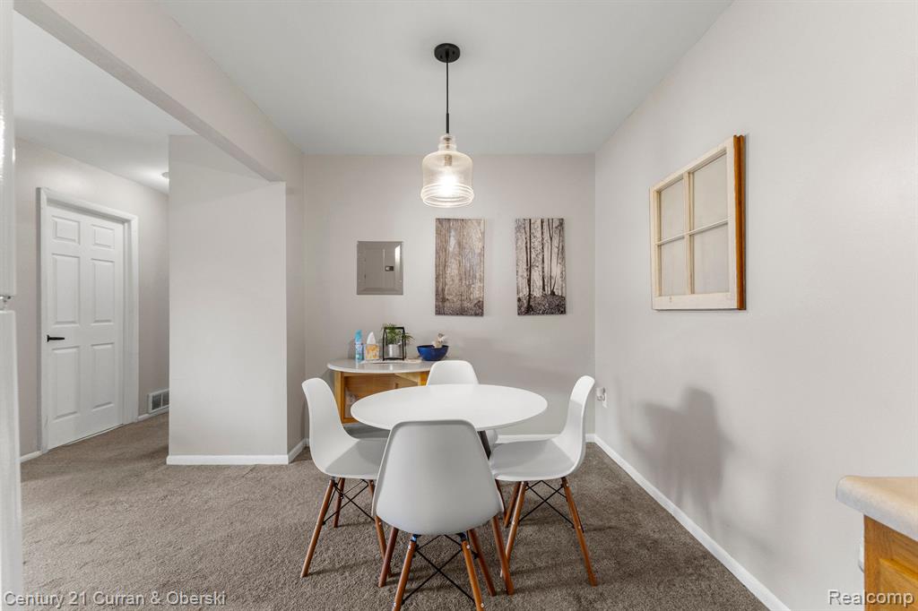 10033 ALLEN POINTE Drive, Allen Park, MI 48101 — Photo 10