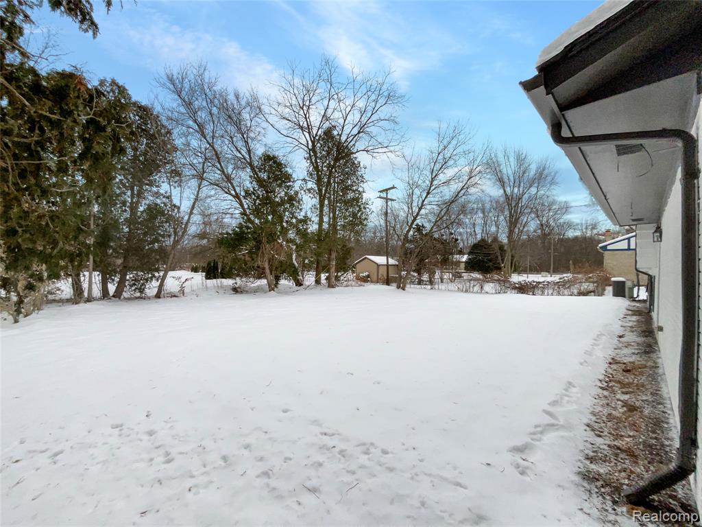 53044 Ruann Drive, Shelby Twp, MI 48316 — Photo 19