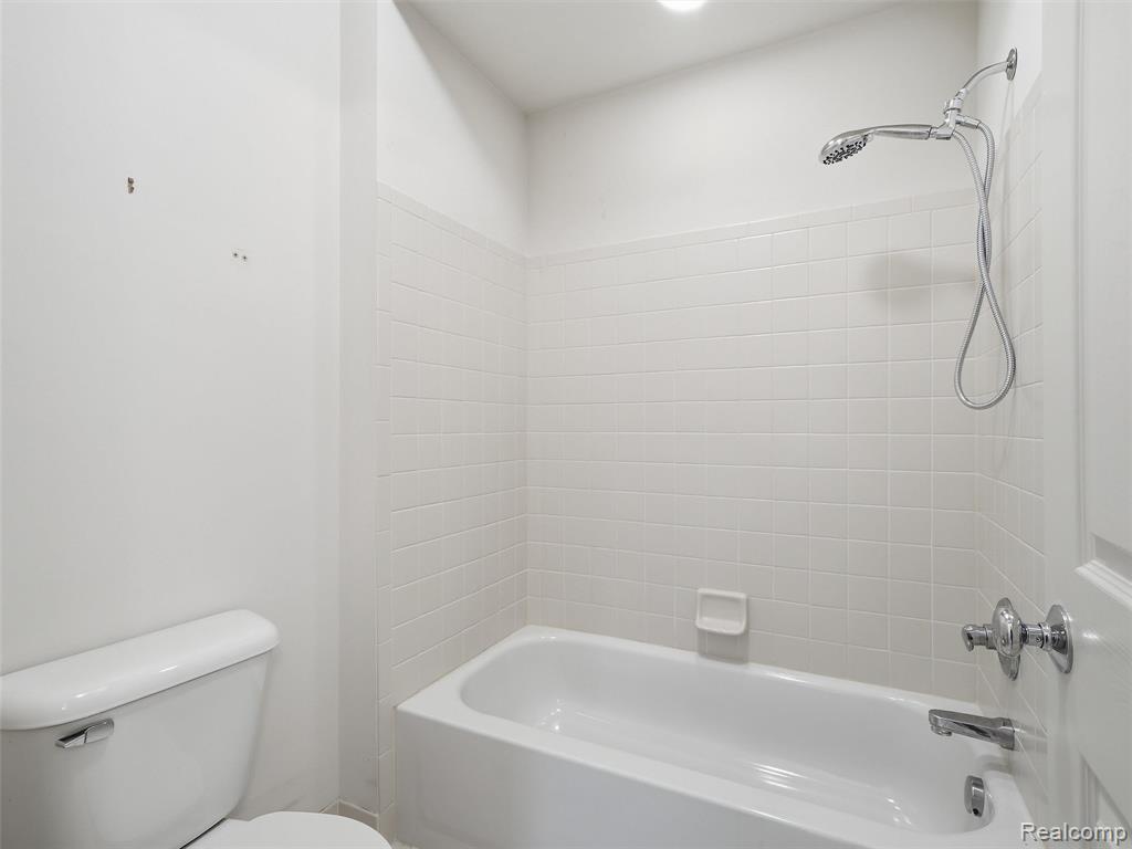 25758 S Maritime Circle S, Harrison Township, MI — Photo 17