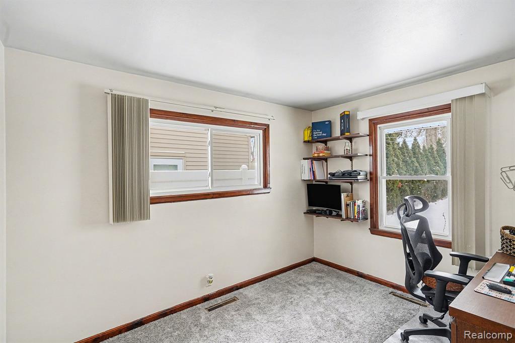 941 Marvell Place, Waterford, MI 48327 — Photo 6