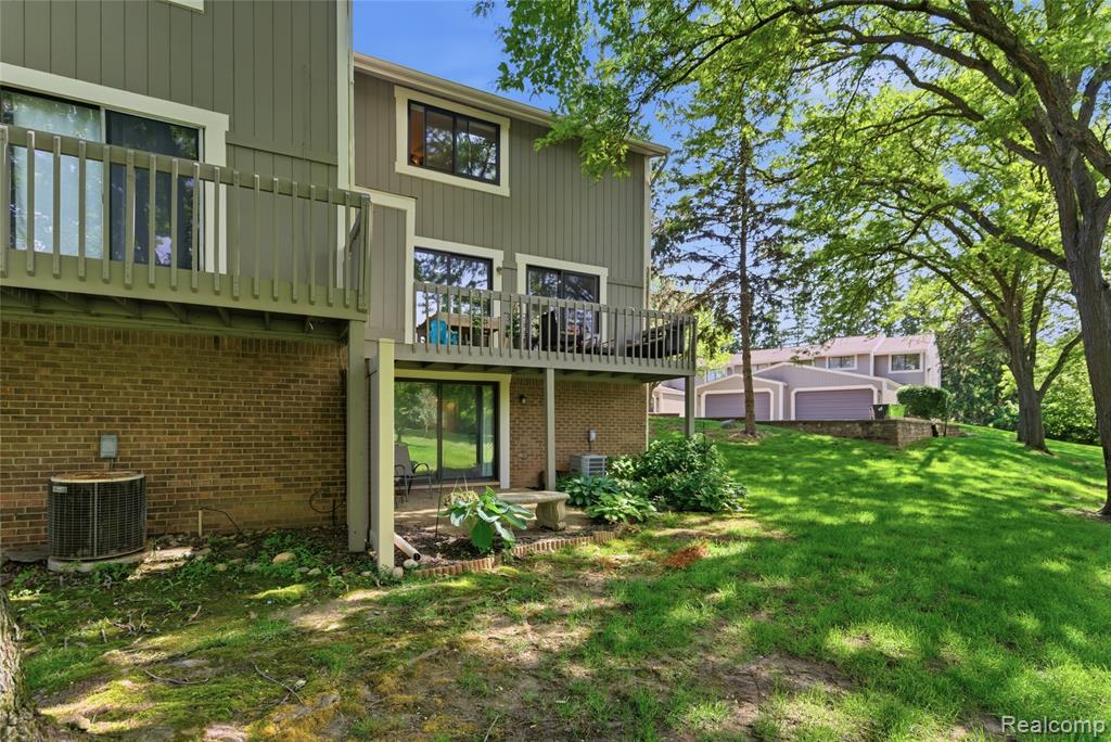 868 Yorktown Court, Northville, MI 48167 — Photo 40