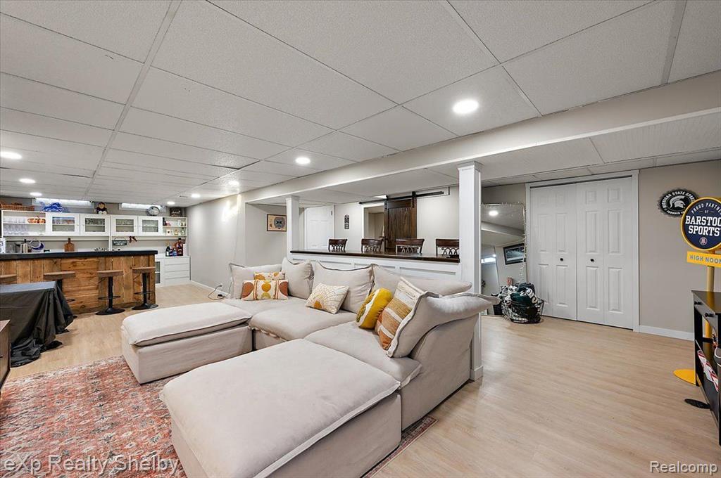 8929 HEADLEY Drive, Sterling Heights, MI 48314 — Photo 24