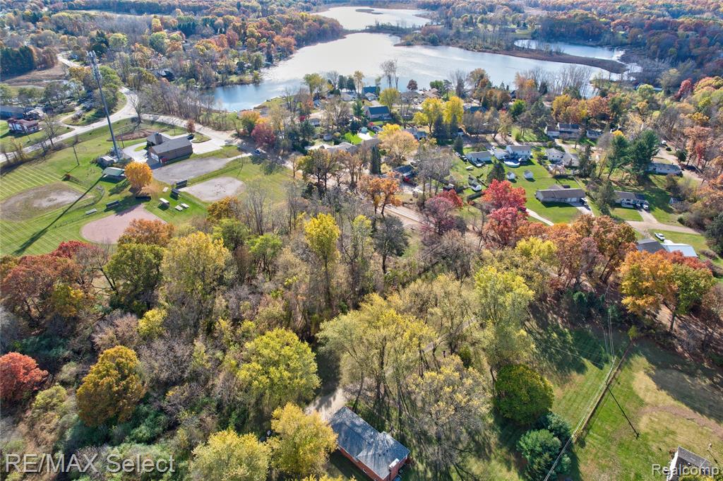550 W Rose Center Road, Holly, MI 48442 — Photo 4