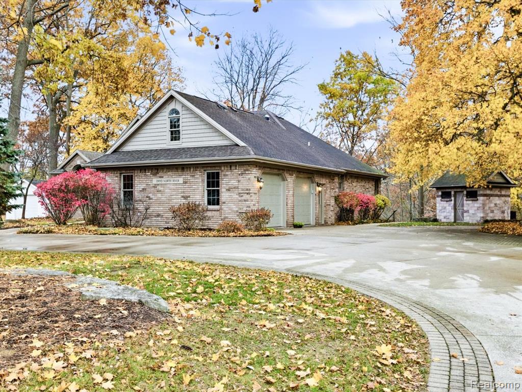 3993 N River Road, Fort Gratiot, MI 48059 — Photo 3
