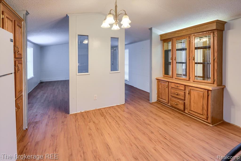 17101 Kropf Avenue, Davisburg, MI 48350 — Photo 22