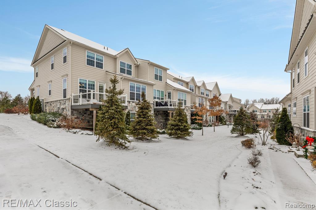 23774 SEMINOLE Trail, Novi, MI — Photo 42